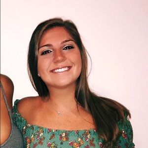 Meet your Posher, Michaela